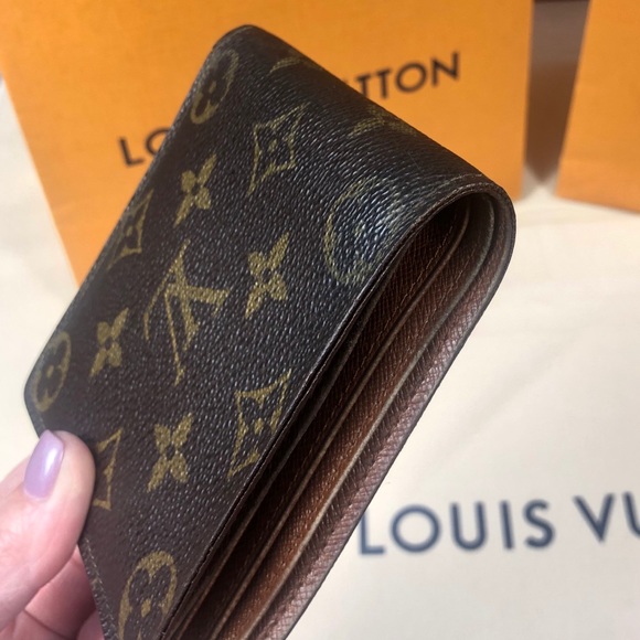 ❌SOLD❌✨Authentic Louis Vuitton Wallet - Picture 4 of 16